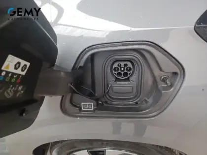 Photo 19 Peugeot 208  Electrique 50 kWh 136ch