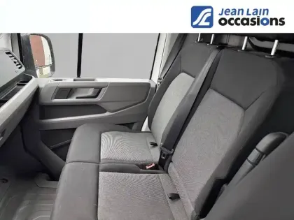 Photo 16 Volkswagen Crafter  VAN 35 L3H3 2.0 TDI 140 CH BVA