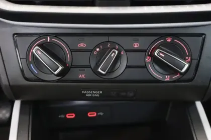 Photo 21 Seat Arona  1.0 TSI 95 ch Start/Stop BVM5