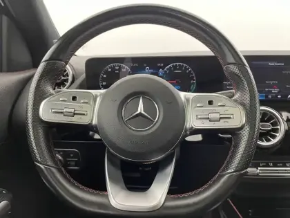 Photo 45 Mercedes GLA  250 e 8G-DCT