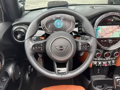 Photo 5 Mini Mini Cabriolet John Cooper Works 231 ch BVA8