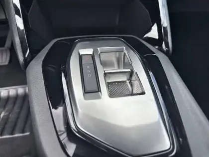 Photo 13 Peugeot 208  Hybrid 110 ch e-DCS6