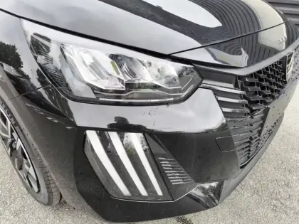 Photo 15 Peugeot 208  Electrique 54 kWh 156ch