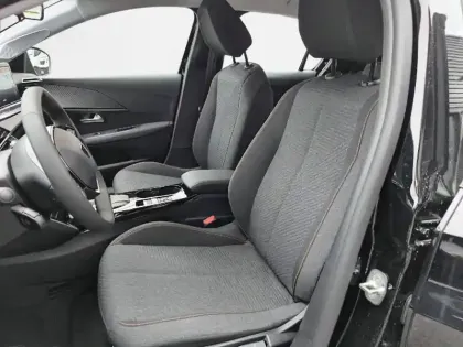 Photo 10 Peugeot 208  Electrique 54 kWh 156ch