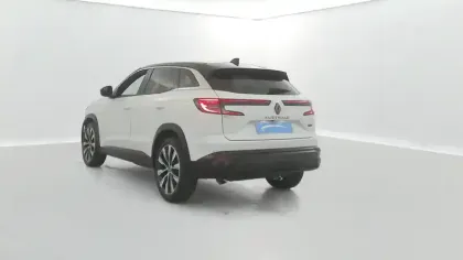 Photo 11 Renault Austral  E-Tech hybrid 200