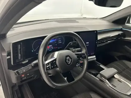 Photo 18 Renault Austral  E-Tech hybrid 200