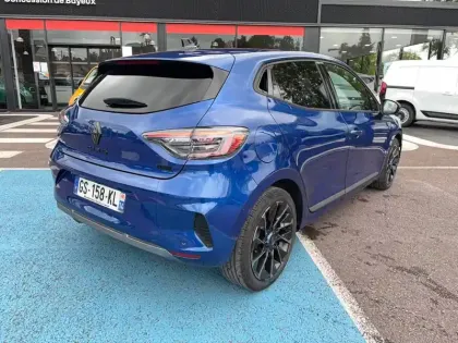 Photo 27 Renault Clio  E-Tech full hybrid 145