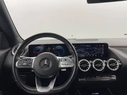 Photo 21 Mercedes GLA  250 e 8G-DCT