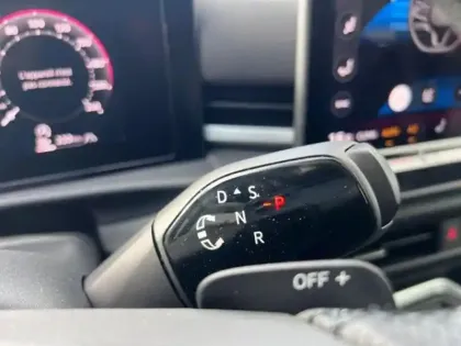 Photo 11 Volkswagen T-roc FL NOUVEAU NF 1.5 ETSI HYBRID 150CH D