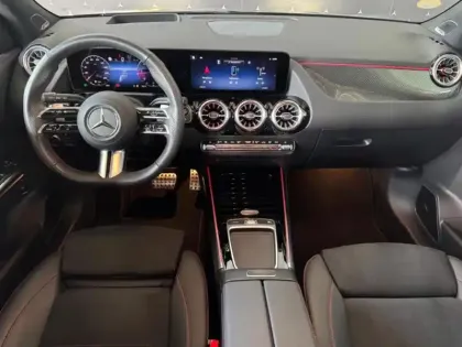 Photo 32 Mercedes GLA 200 d 4MATIC AMG Line