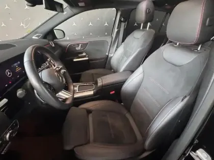 Photo 34 Mercedes GLA 200 d 4MATIC AMG Line