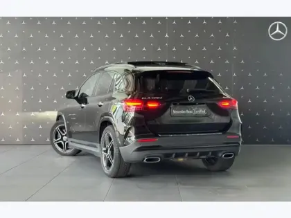 Photo 24 Mercedes GLA 200 d 4MATIC AMG Line
