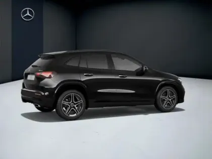 Photo 18 Mercedes GLA 200 d 4MATIC AMG Line