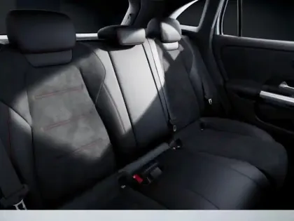 Photo 9 Mercedes GLA 250 e Hybrid EQ AMG Line