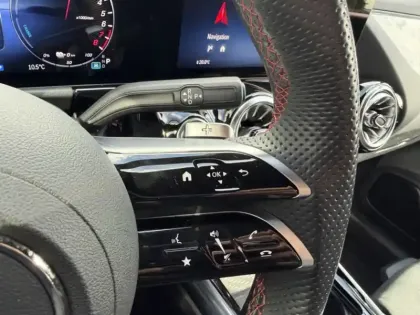 Photo 36 Mercedes Classe B 250 e AMG Line