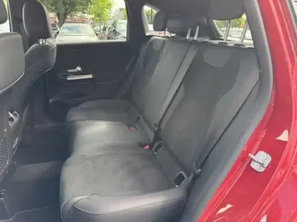 Photo 27 Mercedes Classe B 250 e AMG Line