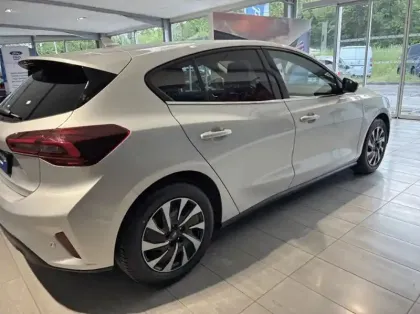 Photo 25 Ford Focus 1.0 EcoBoost mHEV 125ch Titanium X Business