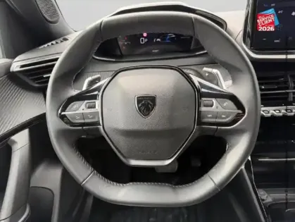 Photo 11 Peugeot 2008  1.2 Hybrid 145ch Allure e-DCS6