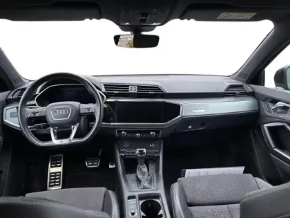 Photo 5 Audi Q3  Sportback 35 TFSI 150ch S Edition