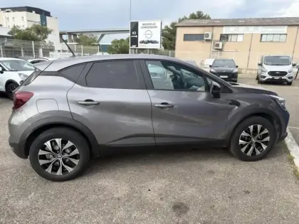 Photo 10 Renault Captur  1.6 E-Tech full hybrid 145ch Evolution