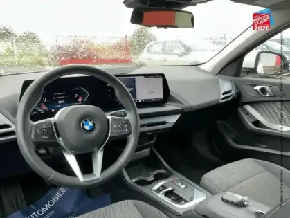 Photo 14 BMW Serie 1 Série 1 120dA 163ch M Sport Design DKG7 Camera GPS