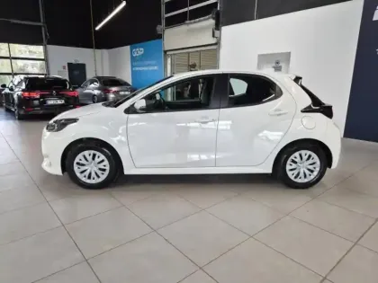Photo 10 Toyota Yaris  116h Dynamic 5p MY22