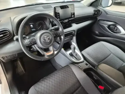 Photo 13 Toyota Yaris  116h Dynamic 5p MY22