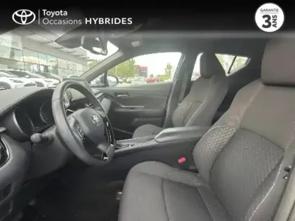 Photo 10 Toyota C-HR  1.8 Hybride 122ch Dynamic Ultimate E-CVT