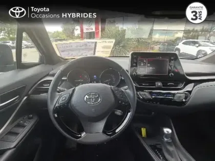 Photo 12 Toyota C-HR  1.8 Hybride 122ch Dynamic Ultimate E-CVT