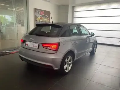 Photo 6 Audi A1  Sportback 1.0 TFSI 95ch ultra Metropolitan S tronic 7