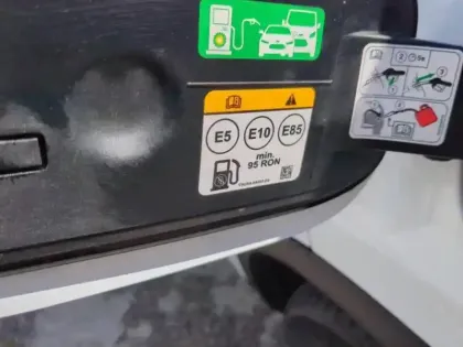 Photo 9 Ford Kuga  2.5 Duratec 180ch Hybrid FlexiFuel Titanium Business Powershift