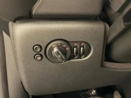 Photo 13 Mini Mini  Cooper 136ch Edition Premium Plus BVA7