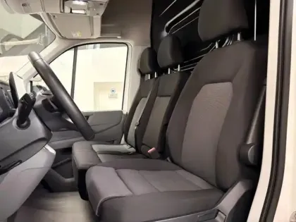 Photo 11 Volkswagen Crafter  Fg 35 L3H3 2.0 TDI 177ch Business 4Motion BVA8 (40415?ht)