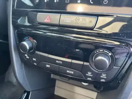 Photo 14 Suzuki Vitara  1.4 Boosterjet Hybrid 110ch Xplore