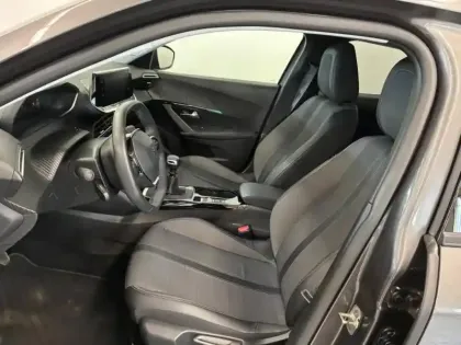 Photo 8 Peugeot 2008  1.2 PureTech 130ch S&S Allure