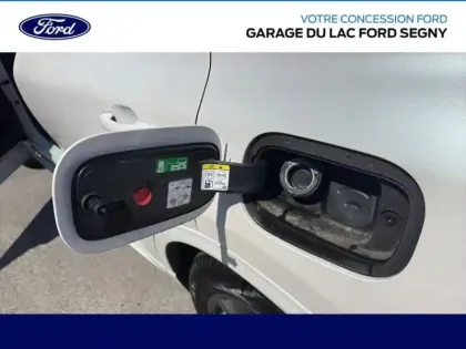 Photo 22 Ford Kuga  2.5 Duratec 225ch PHEV ST-Line X BVA