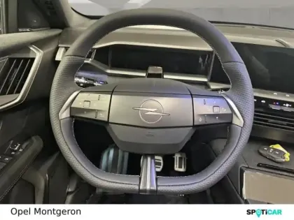 Photo 8 Opel Grandland  1.2 Turbo Hybrid 145ch Ultimate e-DCT6
