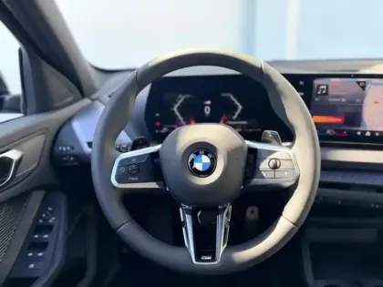 Photo 5 BMW Serie 1 Série 1 120A 170ch M Sport DKG7
