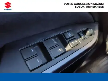 Photo 12 Suzuki Vitara  1.5 Dualjet Hybrid 115ch Style Auto Allgrip