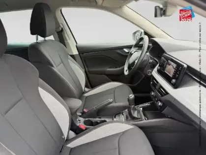 Photo 19 Skoda Kamiq  1.0 TSI Evo 2 116ch Selection Camera CarPlay