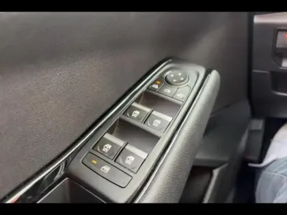Photo 14 Renault Austral  1.2 E-Tech full hybrid 200ch Techno - 25