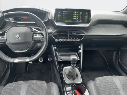 Photo 7 Peugeot 2008  PureTech 130 S&S BVM6