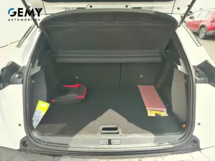 Photo 5 Peugeot 2008  PureTech 130 S&S EAT8