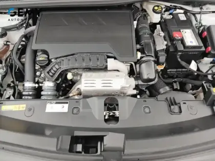 Photo 32 Peugeot 2008  PureTech 130 S&S EAT8
