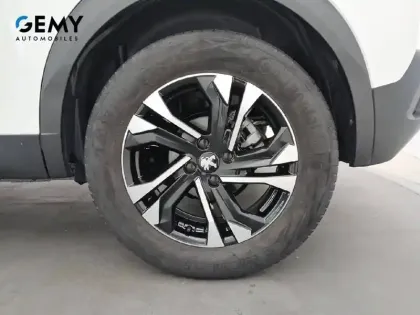 Photo 31 Peugeot 2008  PureTech 130 S&S EAT8