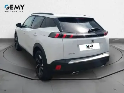 Photo 6 Peugeot 2008  PureTech 130 S&S EAT8