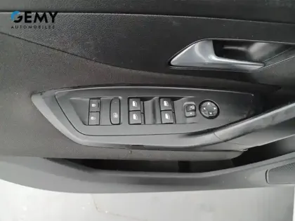 Photo 31 Peugeot 308  SW PureTech 110ch S&S BVM6