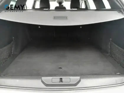 Photo 25 Peugeot 308  SW PureTech 110ch S&S BVM6