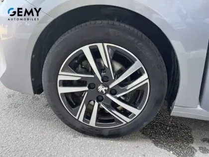 Photo 10 Peugeot 208  PureTech 100 S&S BVM6
