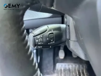 Photo 12 Peugeot 208  PureTech 100 S&S BVM6